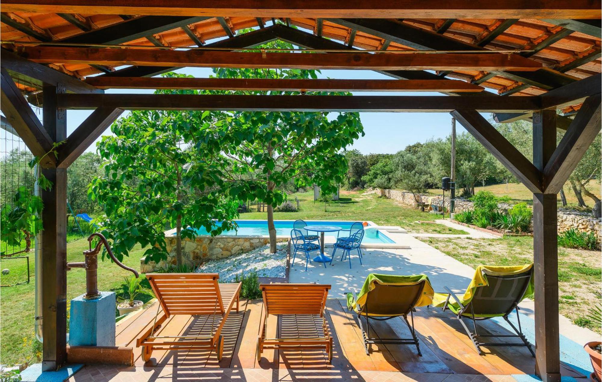Cozy In With Outdoor Swimming Pool Dom wakacyjny *
